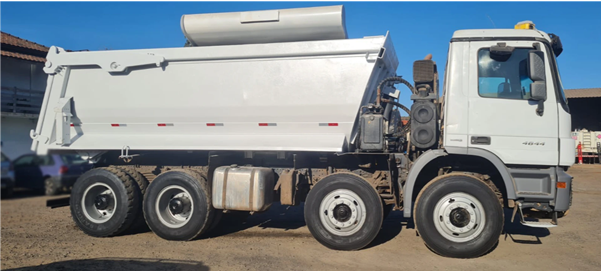 caminhao-basculante3